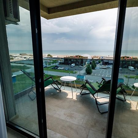 North Club Apartments II Mamaia Exterior photo