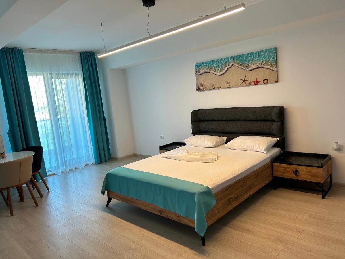 North Club Apartments II Mamaia Exterior photo