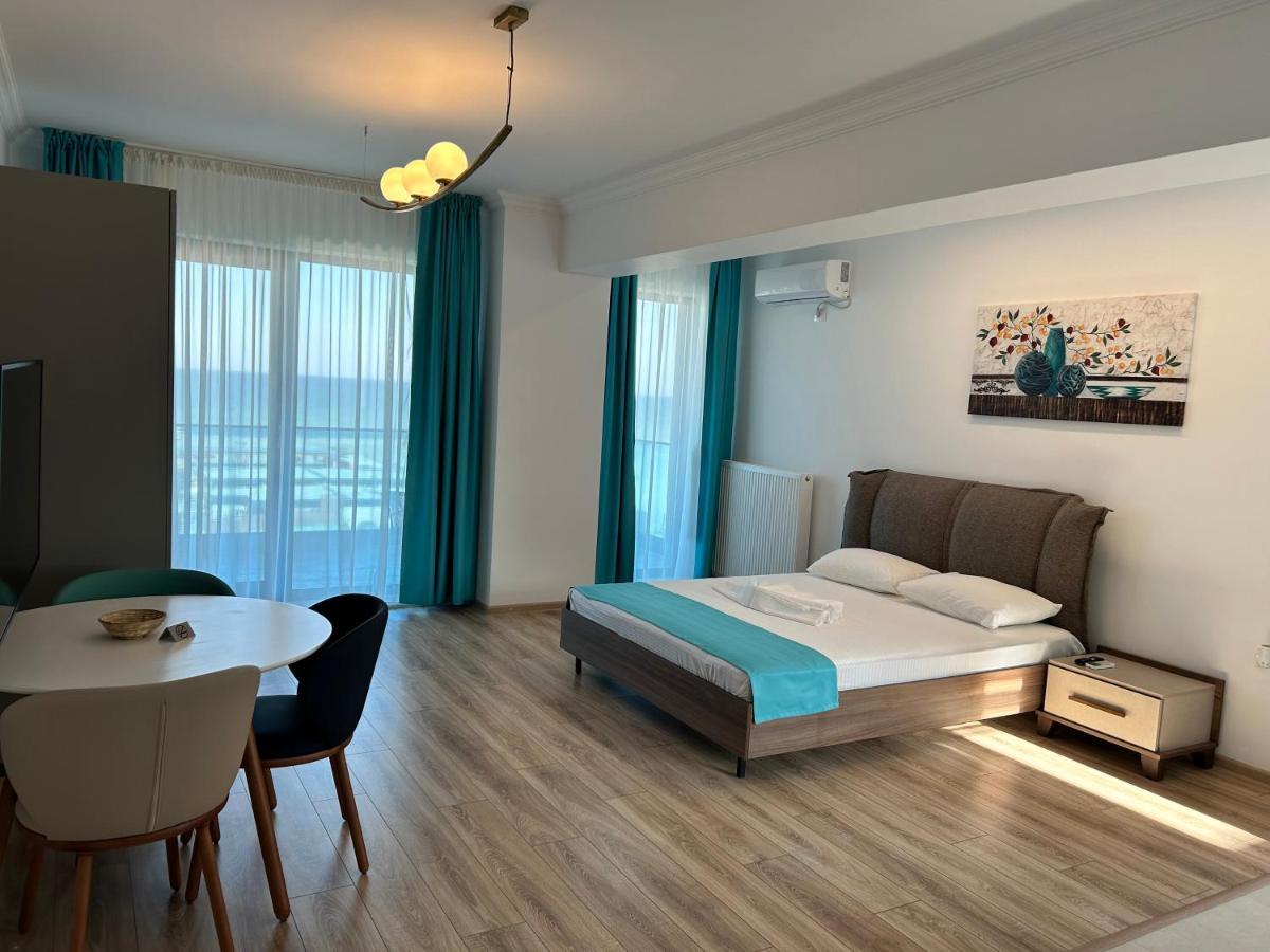 North Club Apartments II Mamaia Exterior photo