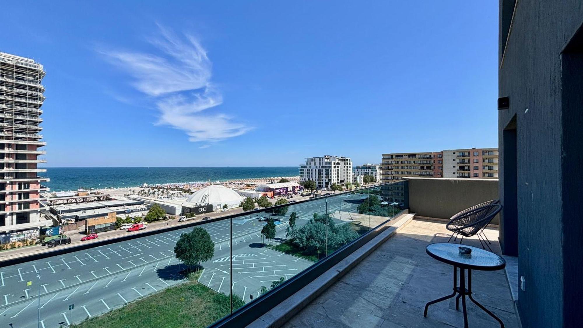 North Club Apartments II Mamaia Exterior photo